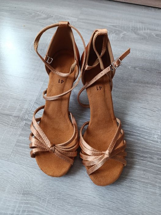 Buty do tańca nowe latynoskiego taniec 40