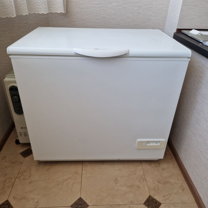 Морозильна камера, Горизонтальний Ларь