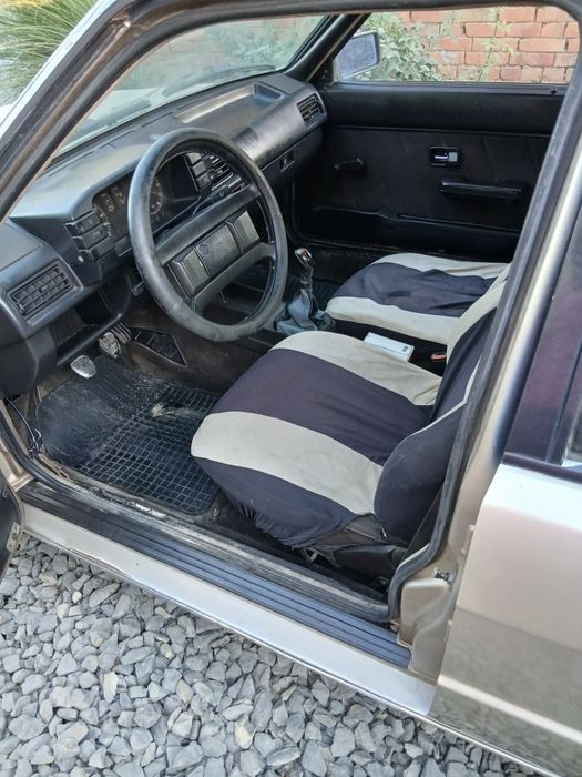 Продам Ауді80 1.6 бензин
