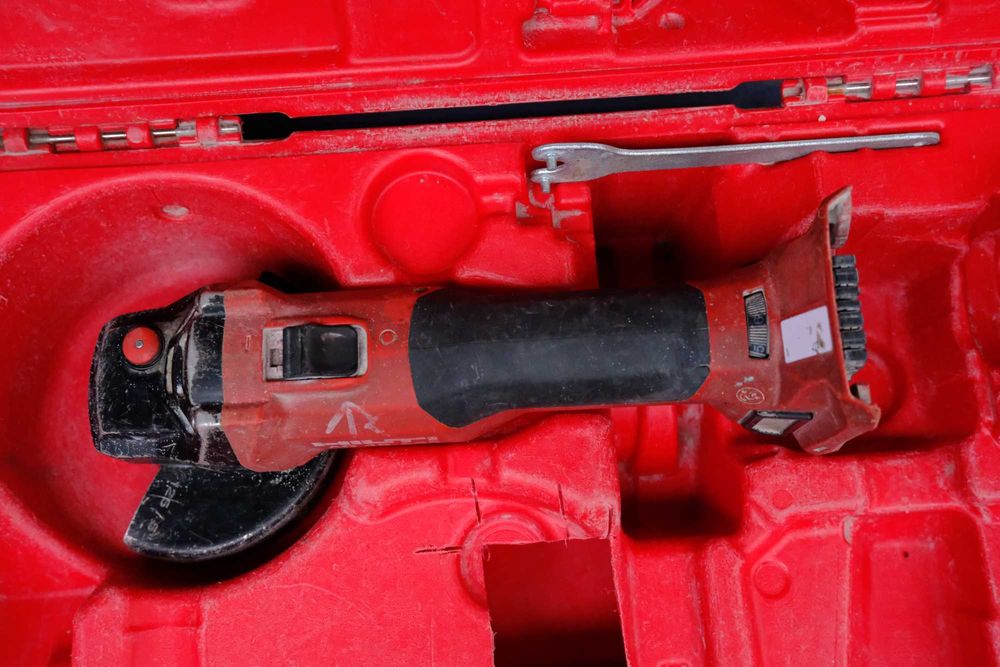 Akumulatorowa szlifierka kątowa HILTI AG 4S-A22