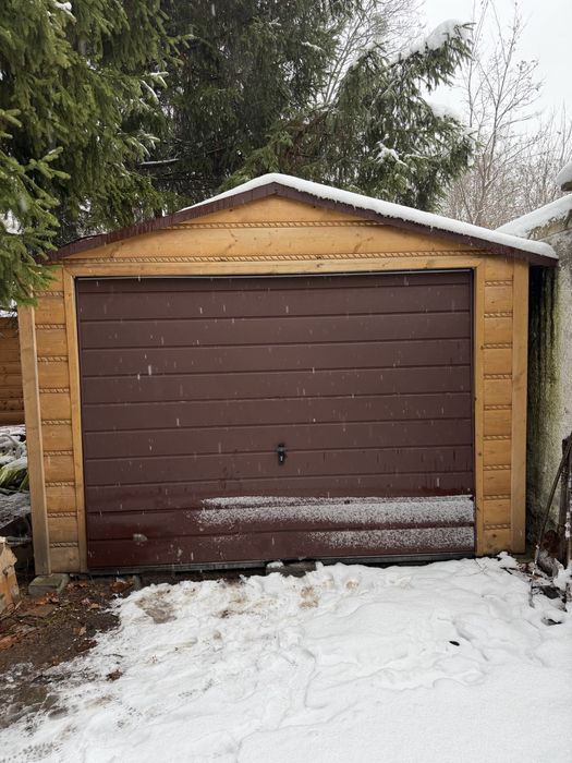 Sprzedam garaż drewniany