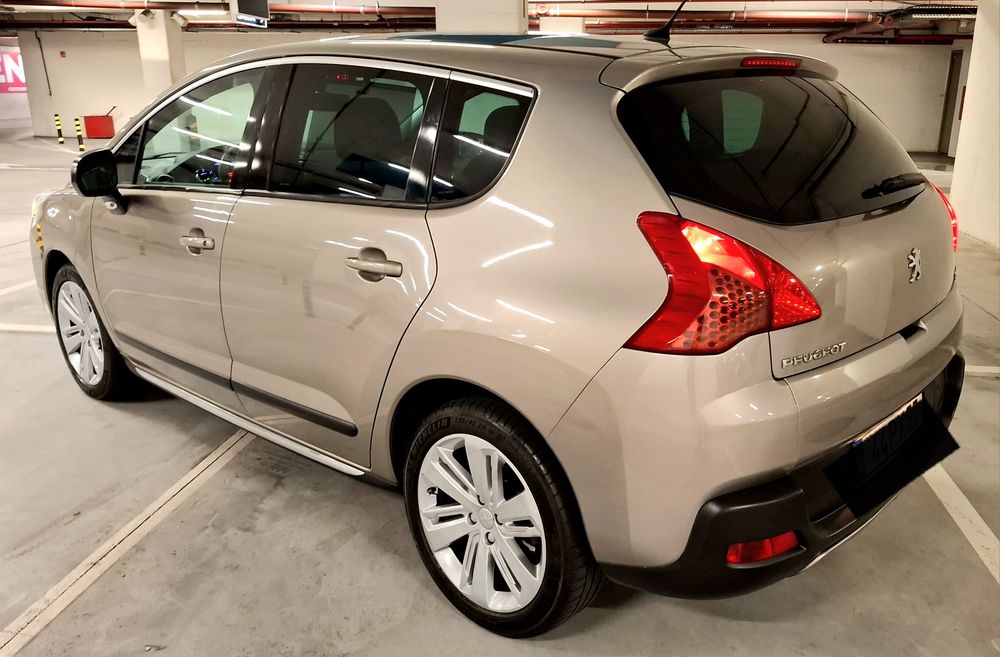 Peugeot 3008  1
6 HD de 2011 183.000km