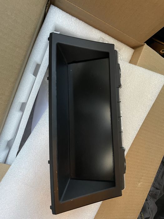 Монітор на БМВ Е70 рестайл .