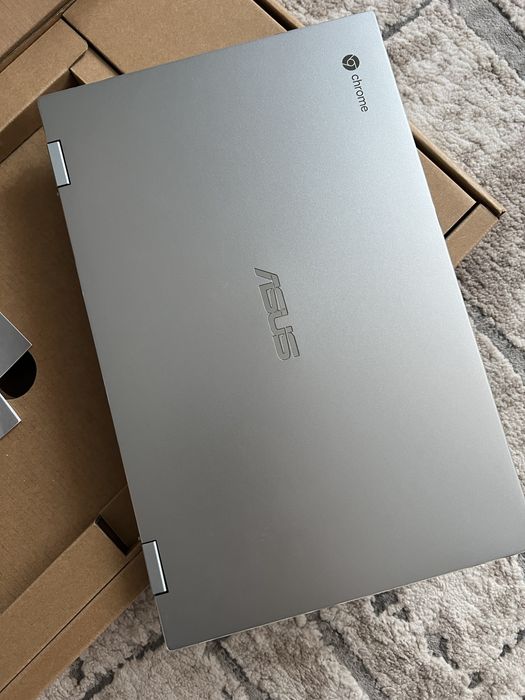 Продам ноутбук ASUS C433T в ідеальному стані!!