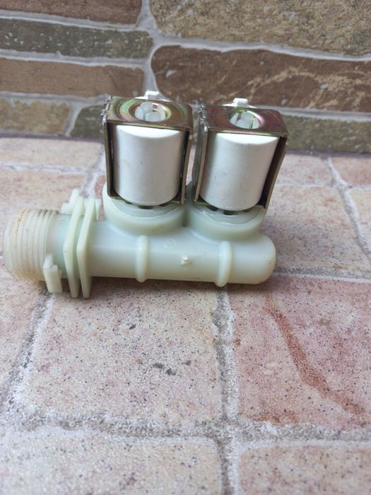 насос , електроклапан пральної машини арістон