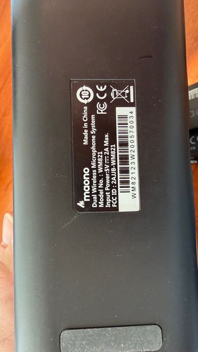 Мікрофонна радіосистема Maono WM821