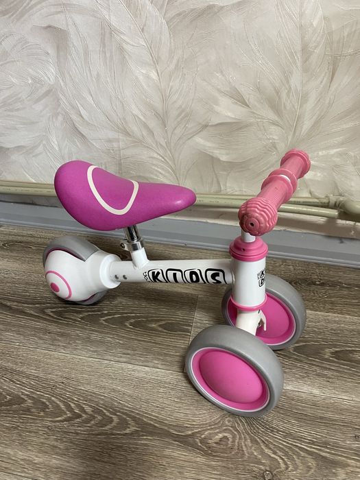 Беговел дитячий Profi KIDS
