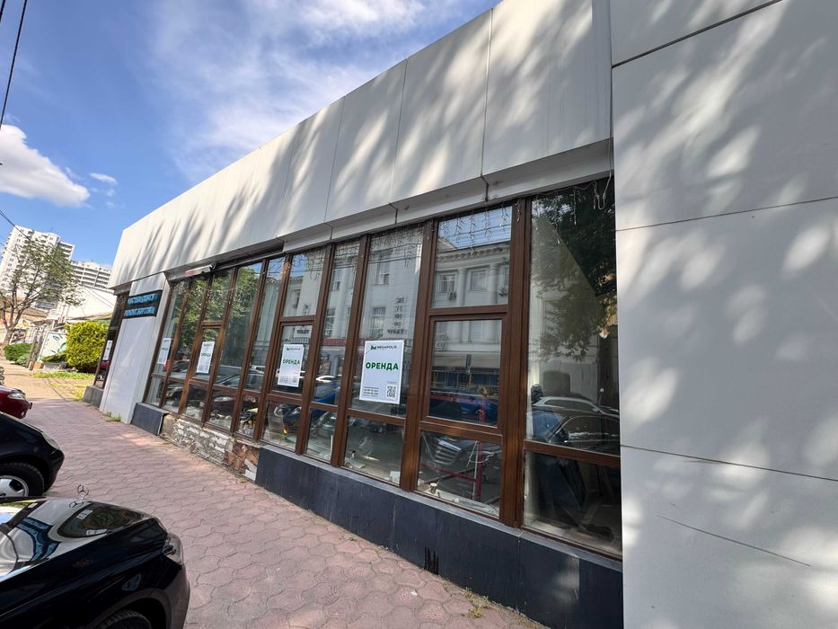 Центр Маріупольська 283 кв.м. фасад гарне місце