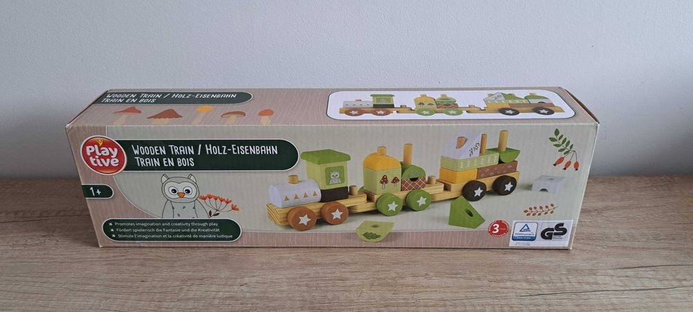 Zabawka drewniana kolejka z wagonikami Play tive jak nowa