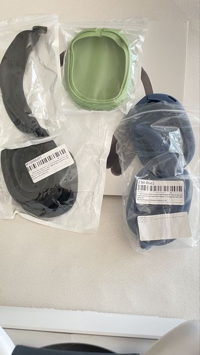 AirPods MAX Midnight