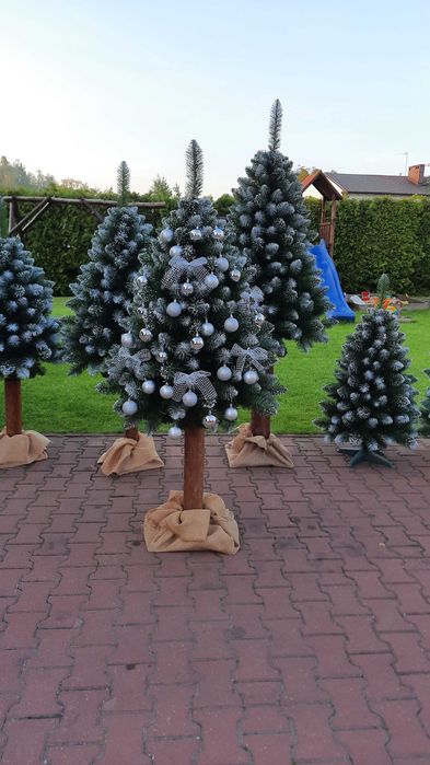 Choinka Sztuczna na pniu 60cm-mała-na komodę-Ośnieżona Producent