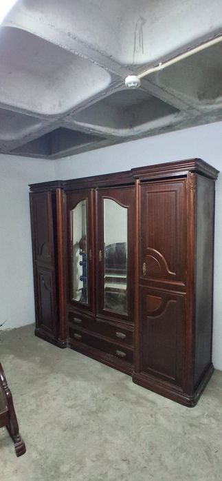 Cama de casal Mogno