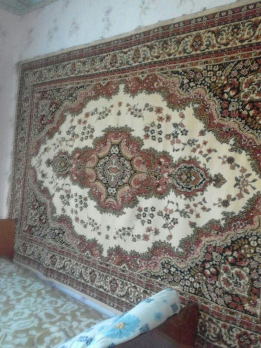 Продам ковры в хорошем состоянии