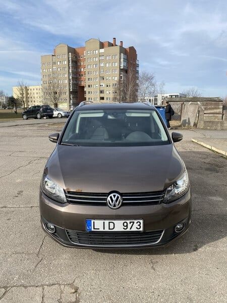 Volkswagen Touran 2010 г Минивэн