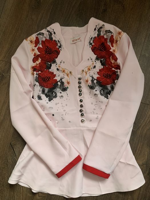Продам вишиту блузку