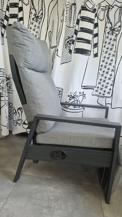 Krzesło ogrodowe z funkcją relaksu