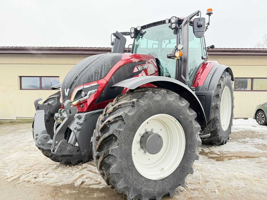 VALTRA T215 Active