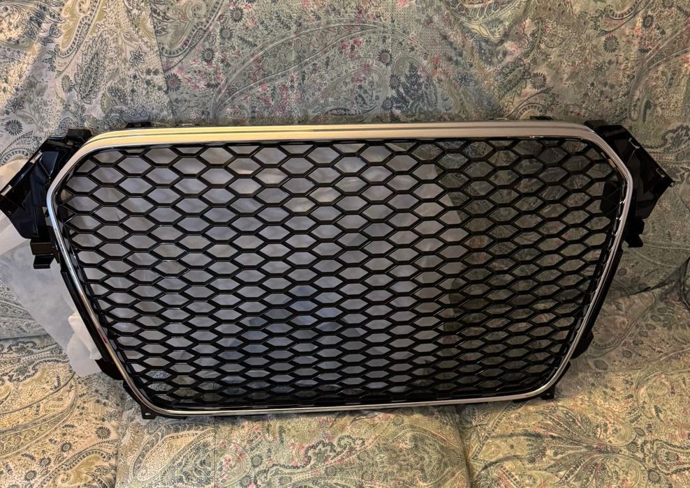 Grelha Favo de Mel Audi