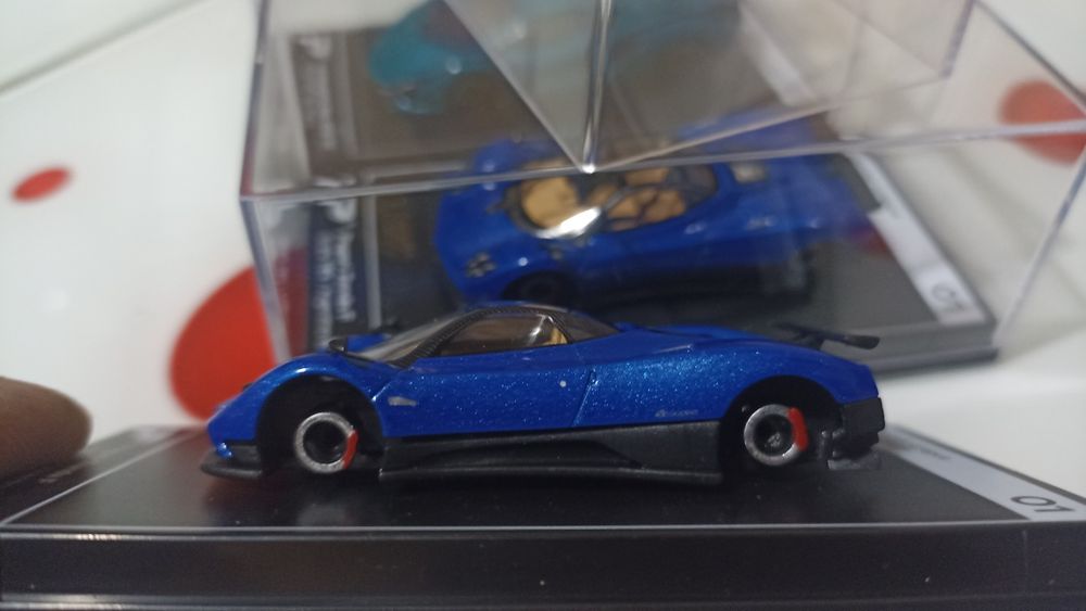Машинки моделі hot wheels та інші.