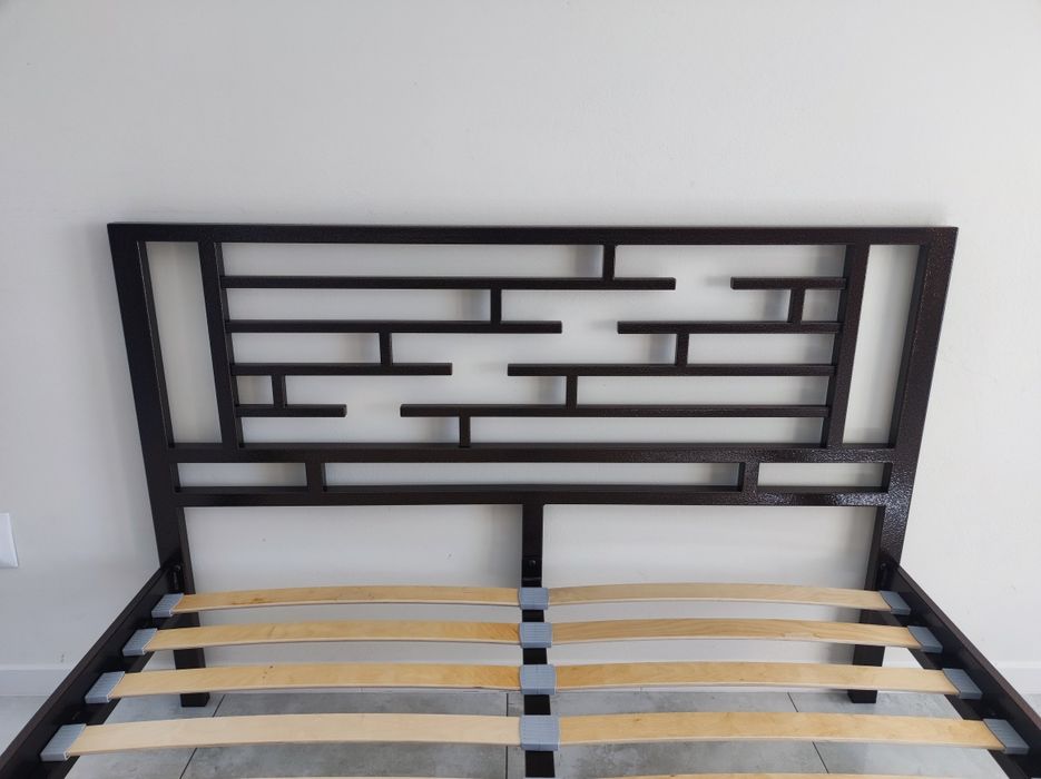 Łóżko metalowe nowoczesne 140x200