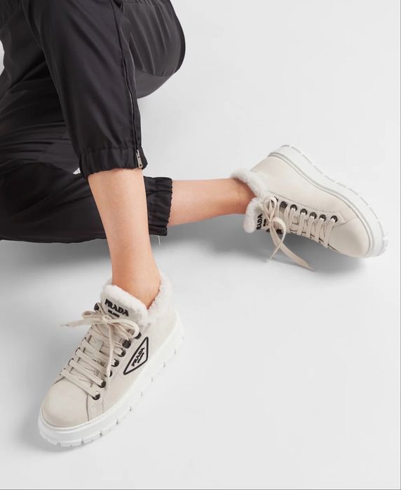 Жіночі ботінки Prada оригінал утеплені