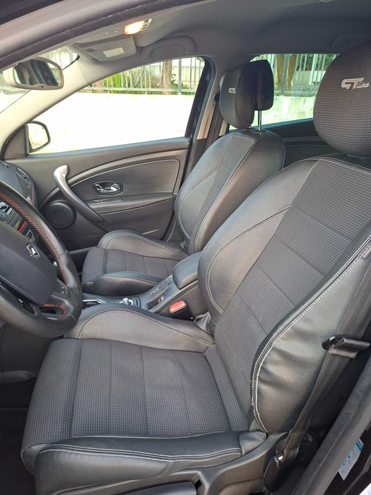 Megane Sport Tourer 1.5 dCi GT Line (Automática)