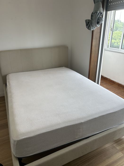 Colchao  semi novo 1,95 por 1,42