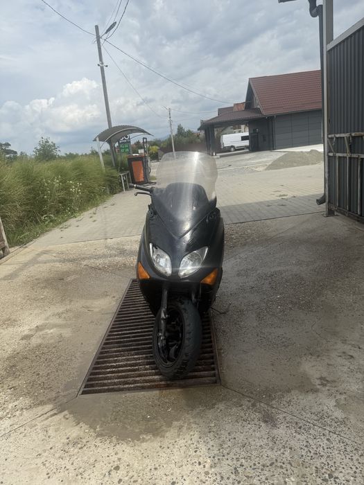 Скутер ямаха 500 кубів