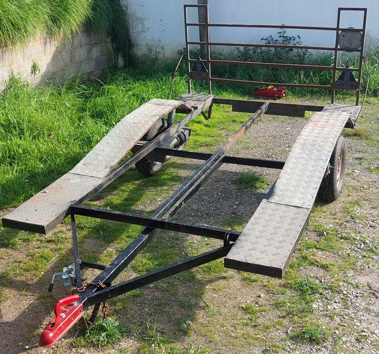 Vendo reboque sem matricula