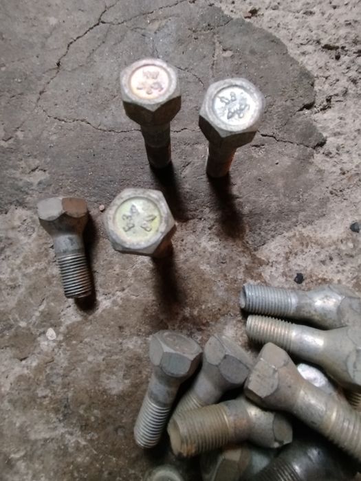 Болты крепления дисков ваз