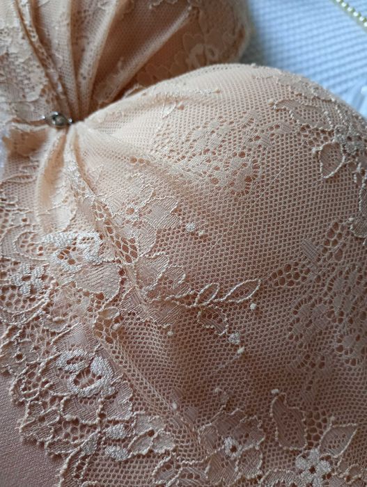 biustonosz marki Konrad Lingerie roz. 70E