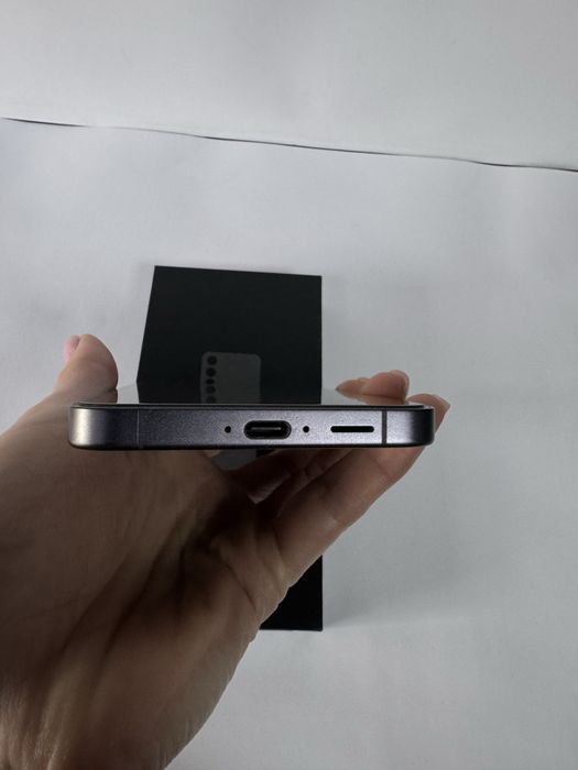 Телефон Samsung Galaxy S24 8/128