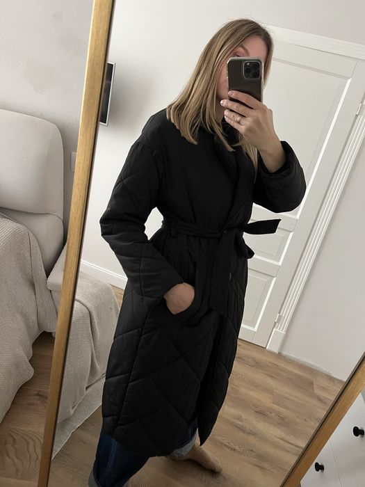 Пальто zara чорне