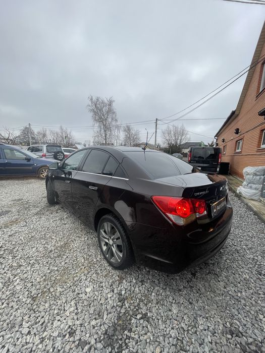 Chevrolet Cruze максимальна комплектація