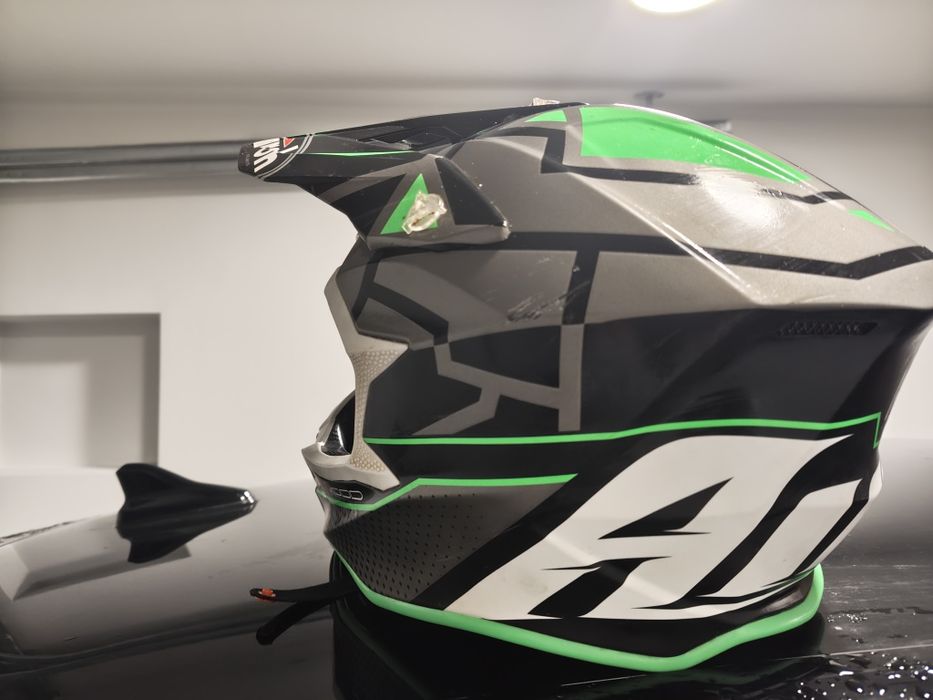 Capacete motocross Airoh Wraap