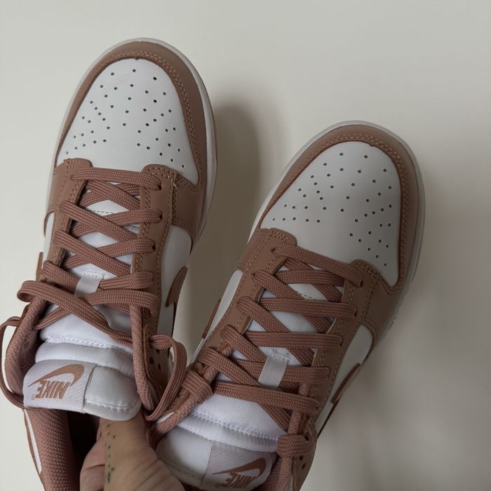Оригінал! Кросівки Nike dunk low us8.5 39