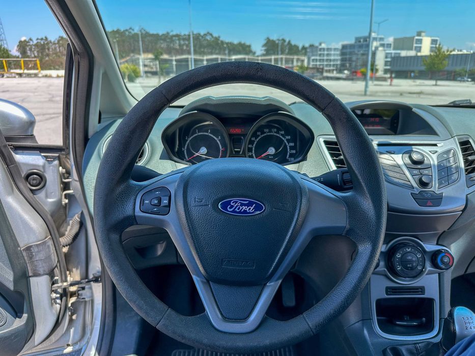 Ford Fiesta — fotografia 7