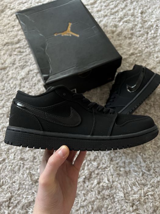 Кросівки Nike Jordan 1 Low Triple Black - 553558-056