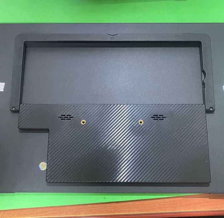 Сенсорний портативний монітор HGFRTEE / 16 дюймів, 60 Гц