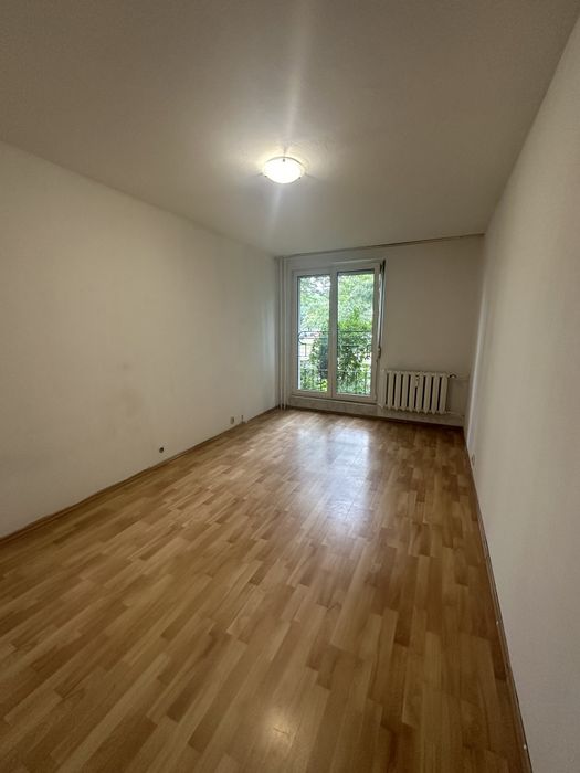 BEZPOŚREDNIO, Mieszkanie 2/3 pokoje, ulica śliczna 49