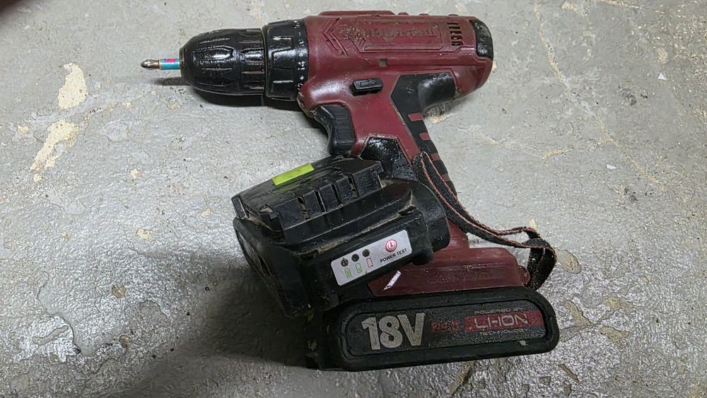 Шуруповерт бу рабочий