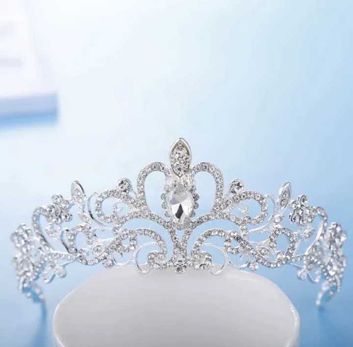 Srebrny diadem ślubny