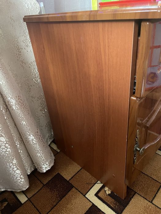 Продам тумбочку 40*54