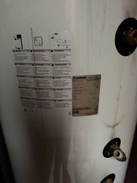 bomba de calor Junkers & depósito de água