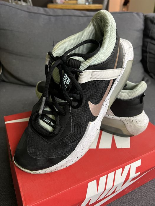 Buty sneakersy do koszykówki NIKE Air Zoom Crossover rozm. 38,5