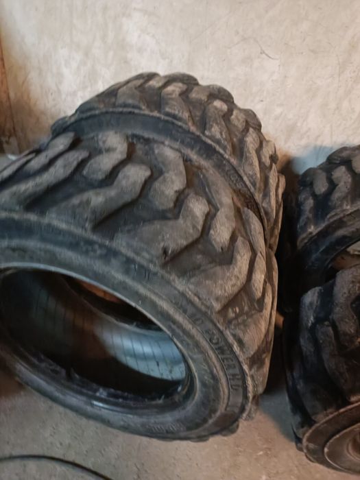 Opony przemysłowe 27x 10.50 - 15 NHS. BKT