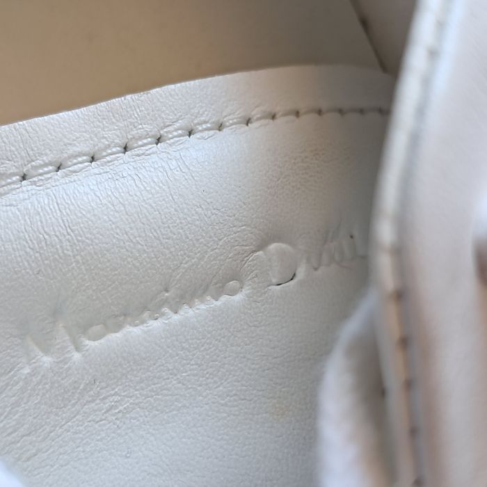 Białe sneakersy z miękkiej skórki naturalnej Massimo Dutti 36