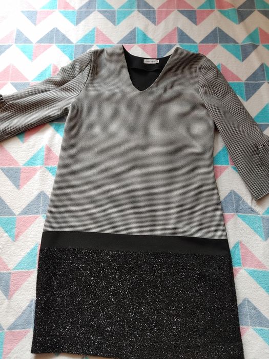 Sukienka elegancka r. 46