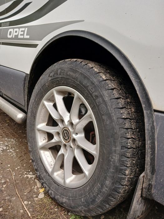 Продам бус Опель Віваро