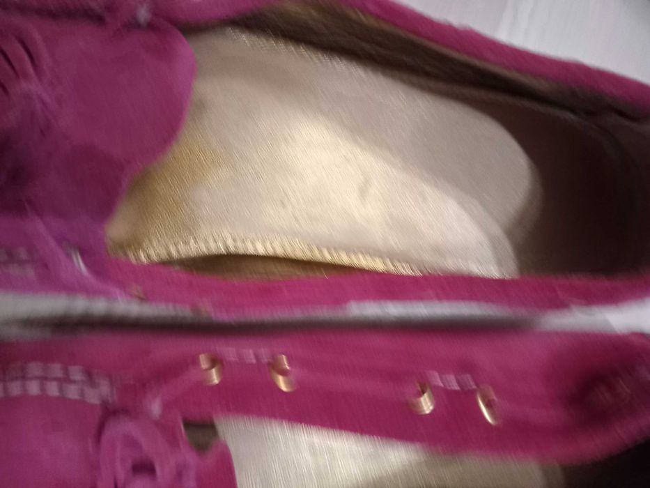 Макасіни жіночі.